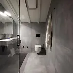 Shed ホテル 3*
