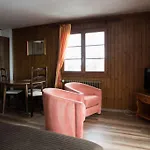 Shed Szálloda 3*