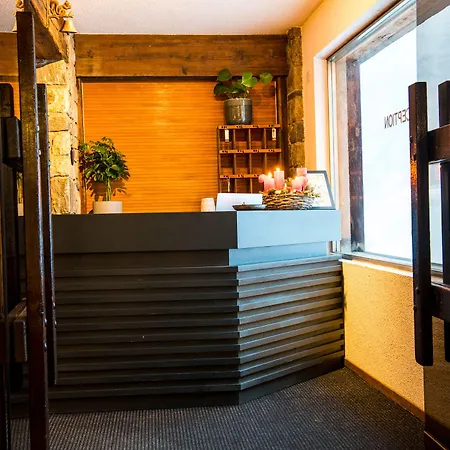 Shed Hotel 3*