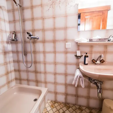 מלון Shed וורבייה