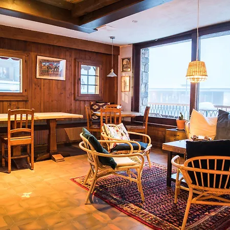Hotel Shed 3*